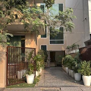 Posh Suites - Golf Course Road